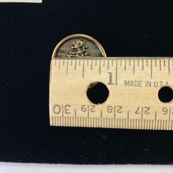 Vintage La Petite Spectemur Agendo Metal Shank 9 Buttons Lot of 3 Cards - Picture 8 of 10